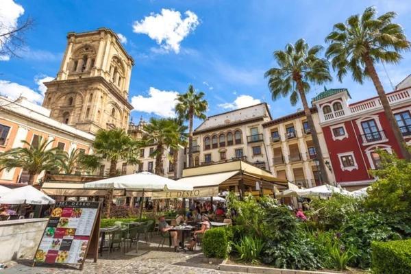 La Plaza, En El Centro Facil Acceso Y Parking Cercano Granada Dış mekan fotoğraf